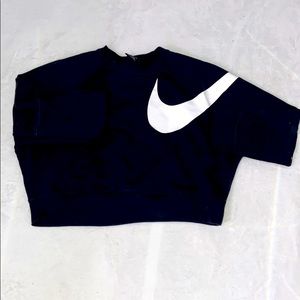 NIKE DRI-FIT Women’s Cropped Crewneck